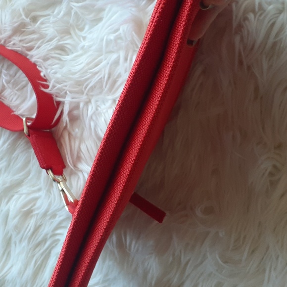 Rothy's Retired Dual Zip Crossbody Purse in Bright Poppy - Picture 6 of 9